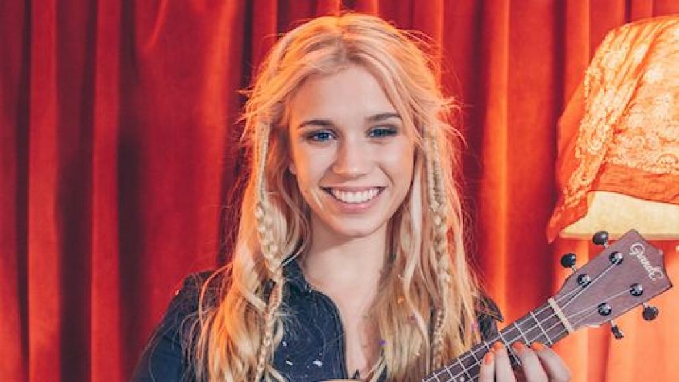 La instagramer estrenó videoclip