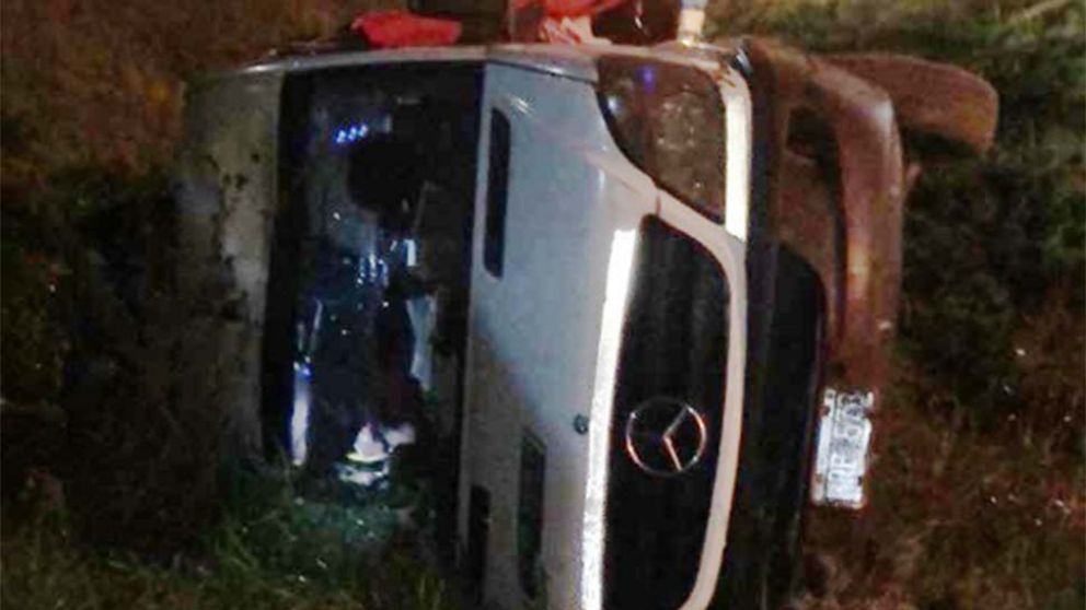 Ex cantante de R�faga choc�, volc� y cay� a un precipicio