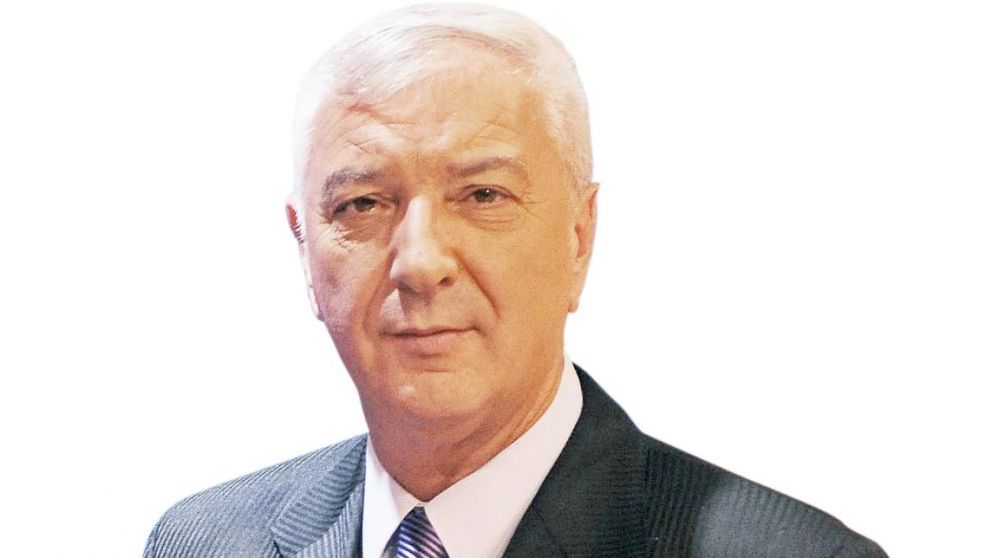 Leyenda del periodismo, analiza la profesión
