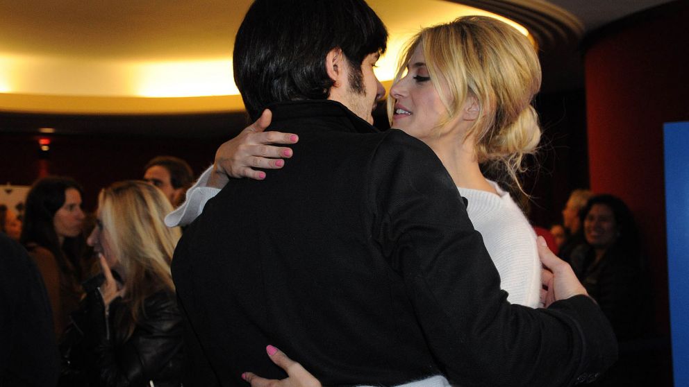 Felices por la llegada de su hijo