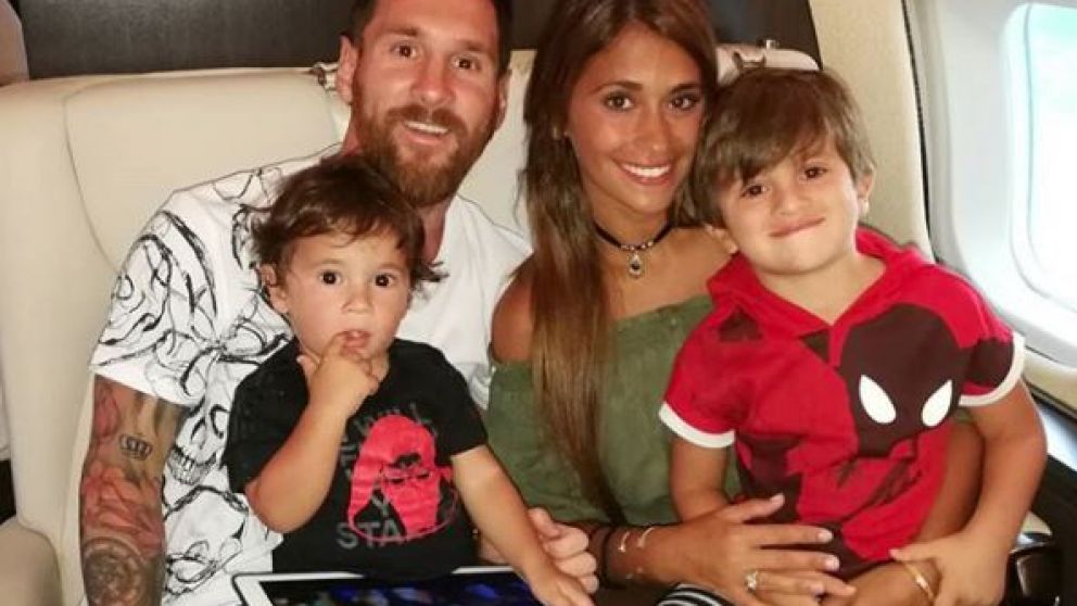 Messi junto a su familia.