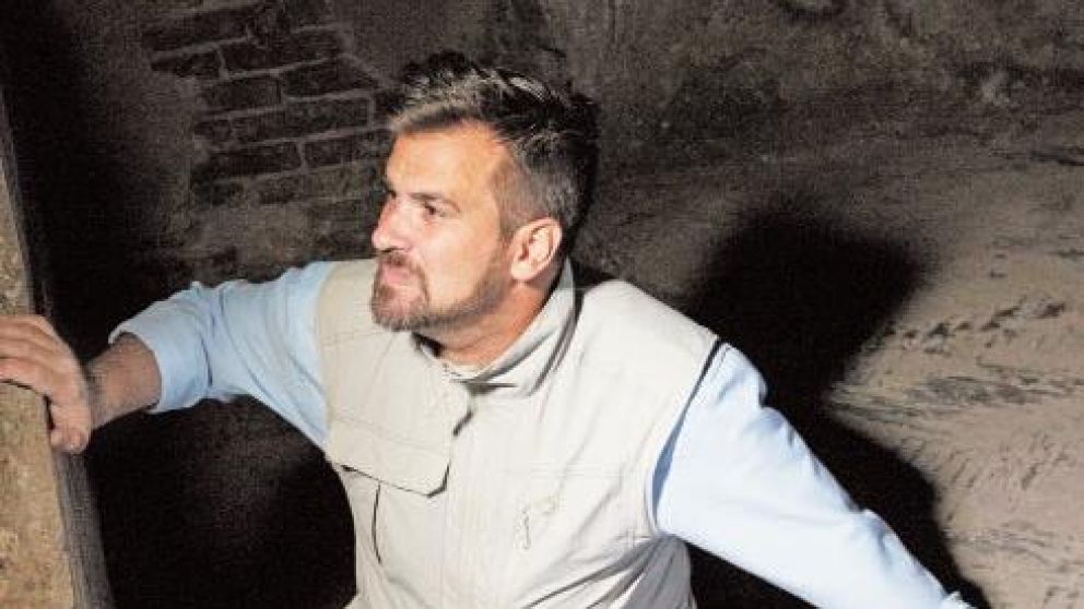 El periodista conduce “Crónica paranormal”, todos los martes a las 23.