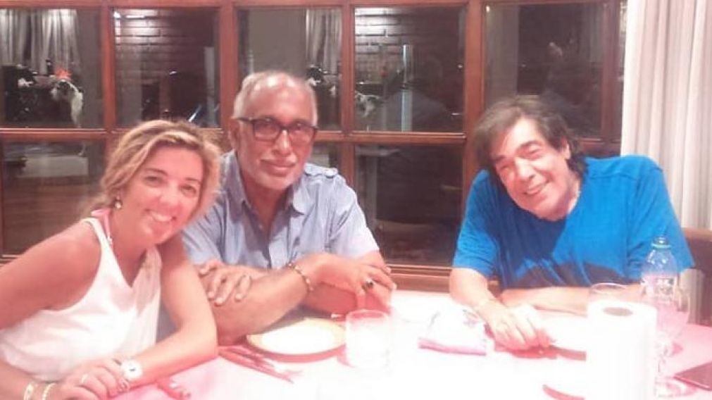 Salió a apoyarlo.
