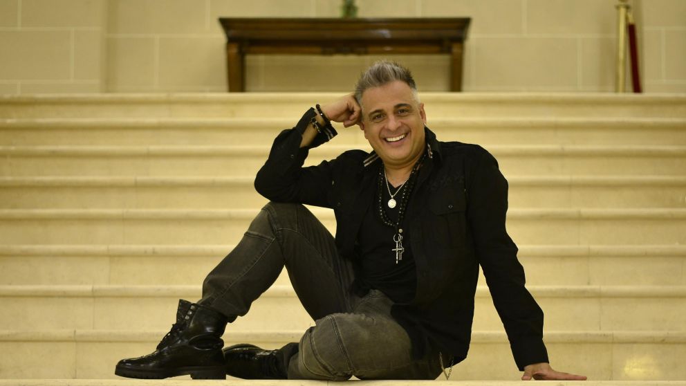 Prefiere mantenerse alejado de las redes sociales.