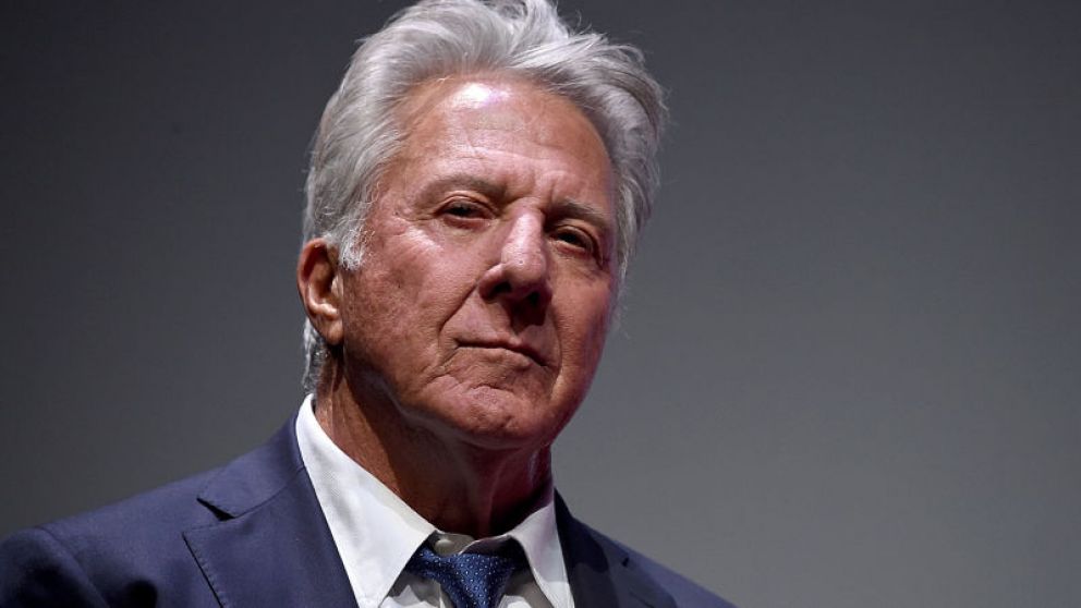 Denuncian a Dustin Hoffman por acoso sexual