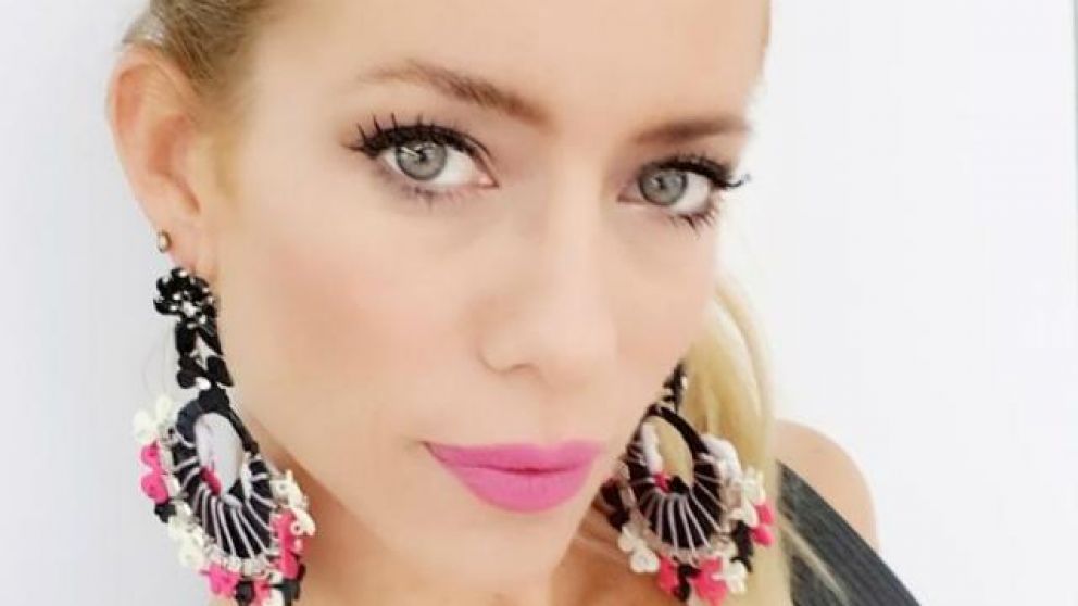 La conductora habló de todo.