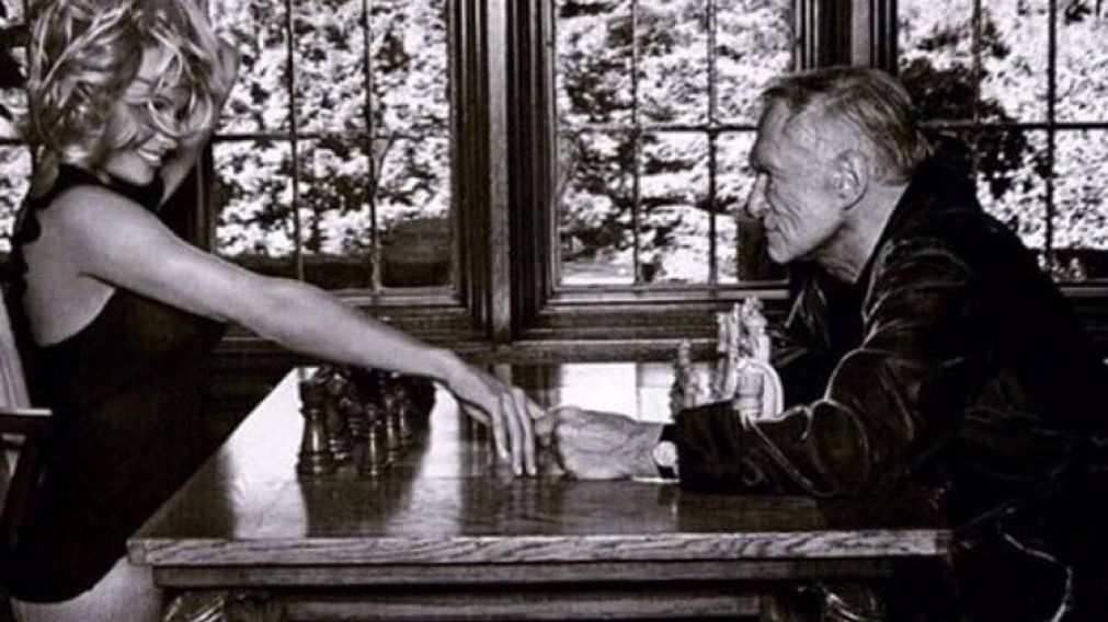 La emotiva despedida de Pamela Anderson a Hugh Hefner