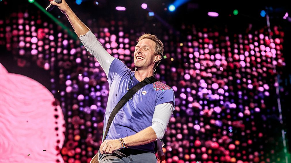 Coldplay estrena un tema para ayudar a México