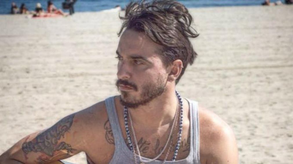 Denuncian al cantante de "Salta la Banca" por abuso de menores