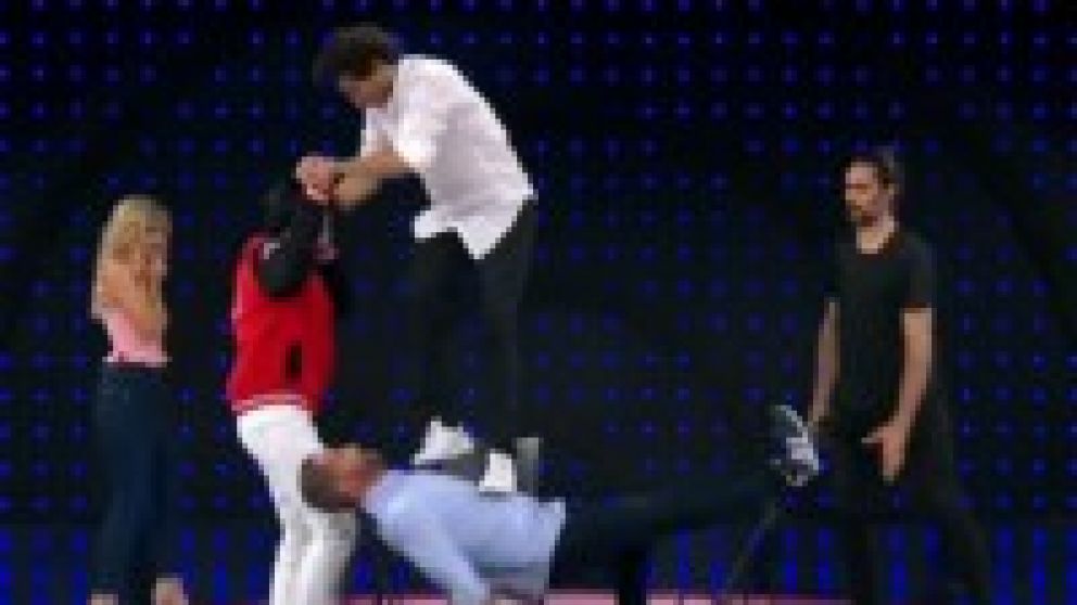 ¡"Pollo" frito! "Pico" Mónaco hundió a su compañero