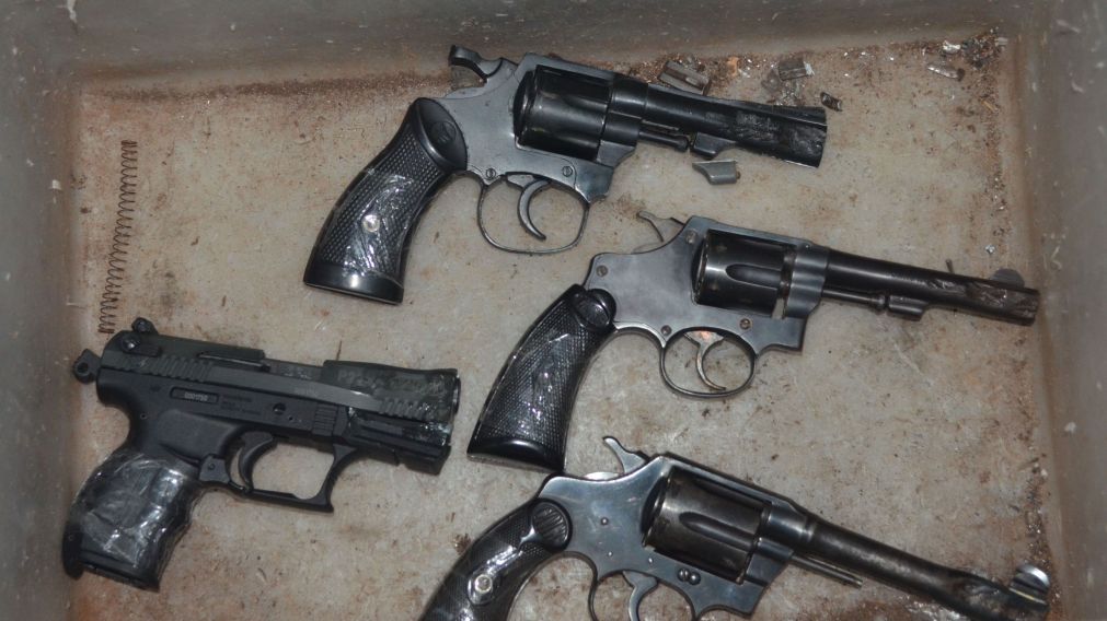 Nuevo operativo de decomiso de armas en Quilmes suma 745 elementos al plan anual de desarme