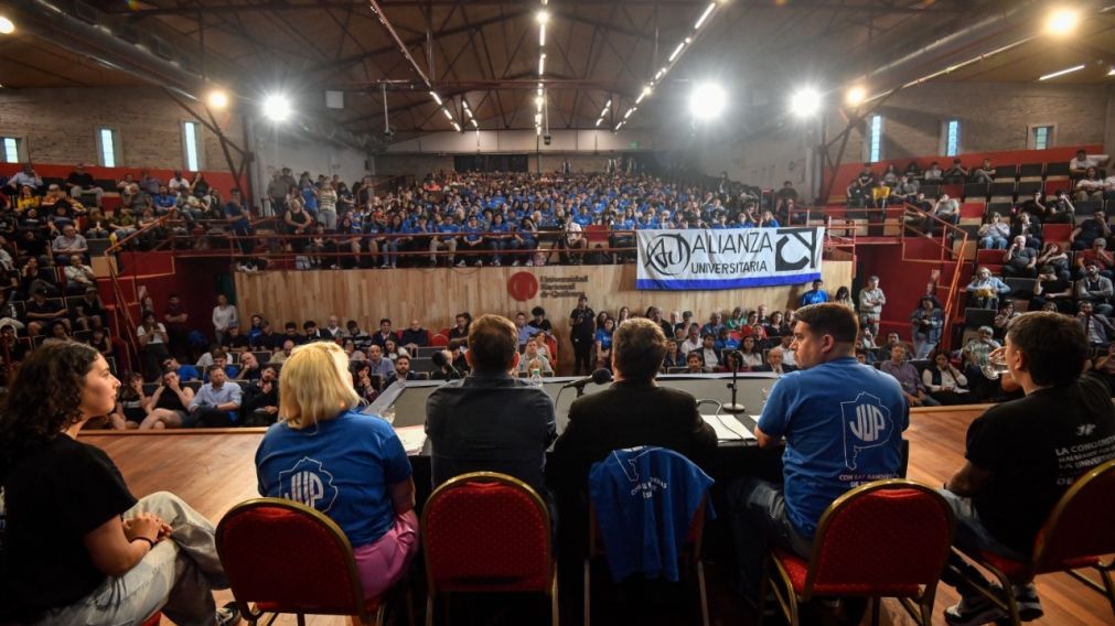 Kicillof en la UNQ: "Es aquí donde construimos el futuro de la Argentina"