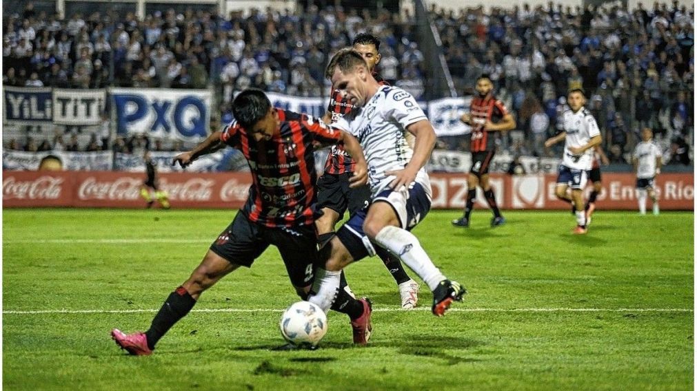 Quilmes volvió a perder y sigue zafando por derrotas ajenas