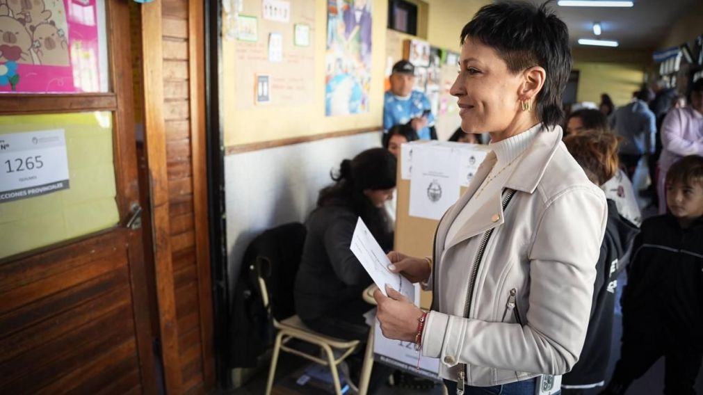 Mayra Mendoza convocó a la participación: "Que nadie se quede enojado en casa"
