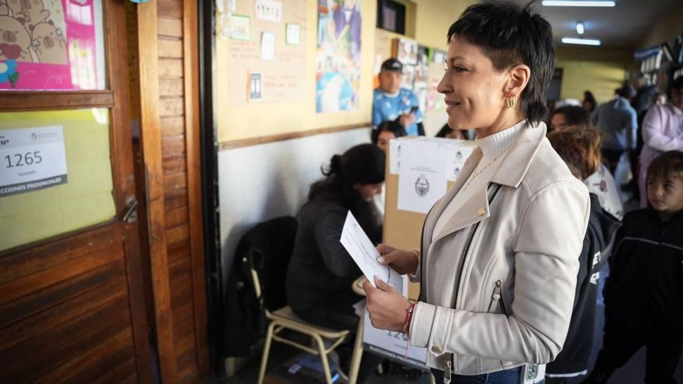 Mayra Mendoza convocó a la participación: "Que nadie se quede enojado en casa"