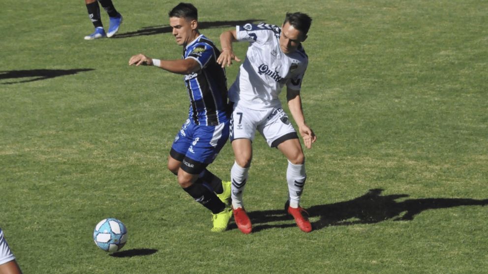 Quilmes se durmió sobre el final y empató ante Almagro