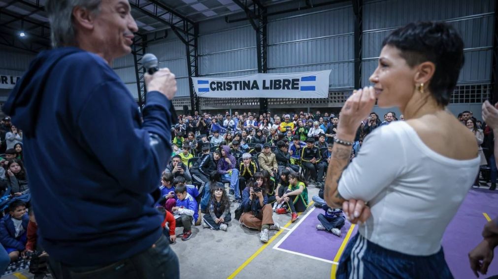 Mayra Mendoza y Máximo Kirchner inaguraron el polideportivo "Diego Armando Maradona"