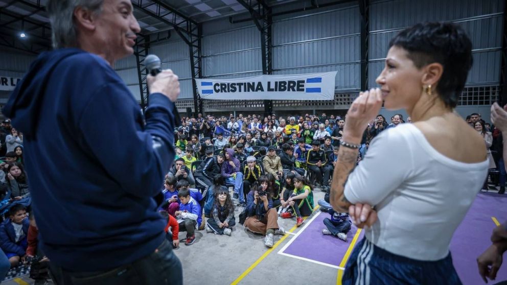 Mayra Mendoza y Máximo Kirchner inaguraron el polideportivo "Diego Armando Maradona"