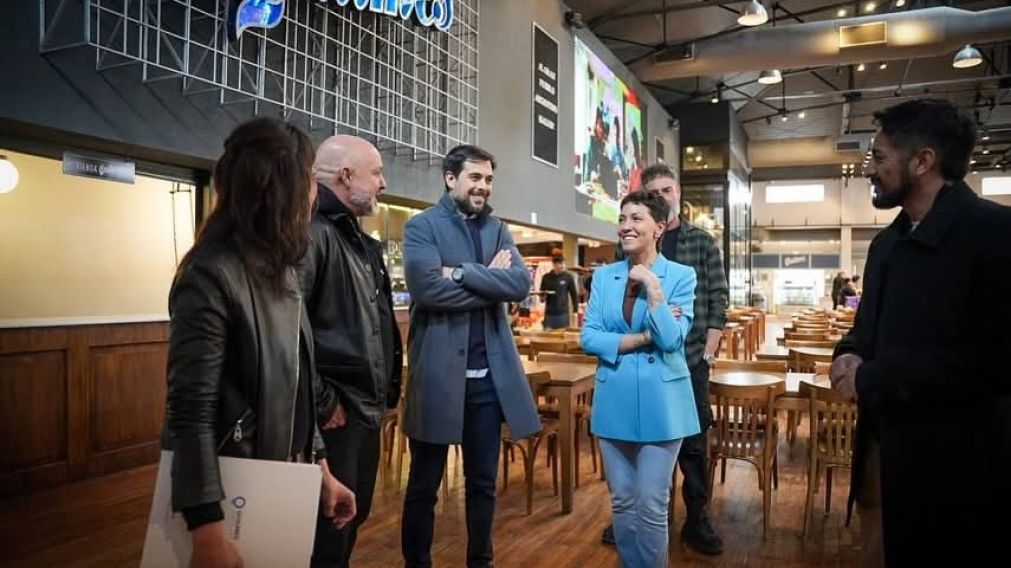 Mayra Mendoza se reunió con autoridades de la cervecería