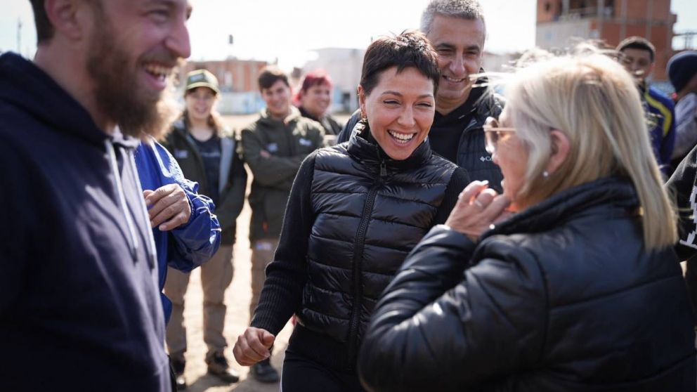 Elecciones 2025: desde Fiorito, Mayra Mendoza pidió "salir a buscar todos los votos"