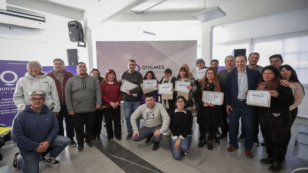 Quilmes entregó carnets de manipulación segura de alimentos