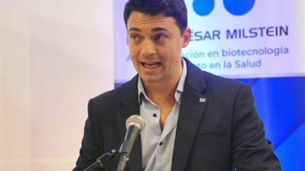 Investigador de la UNQ logra premio por estrategia contra cáncer colorrectal