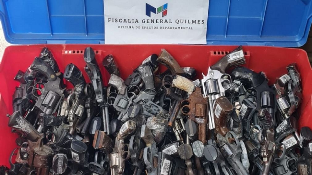 Quilmes refuerza controles y destruye más de 500 armas decomisadas