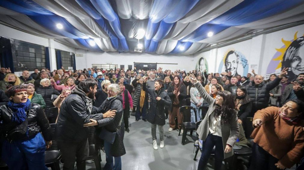 Mayra Mendoza ante la militancia: "Si piensan que con sus ataques nos van a amedrentar, se equivocan"