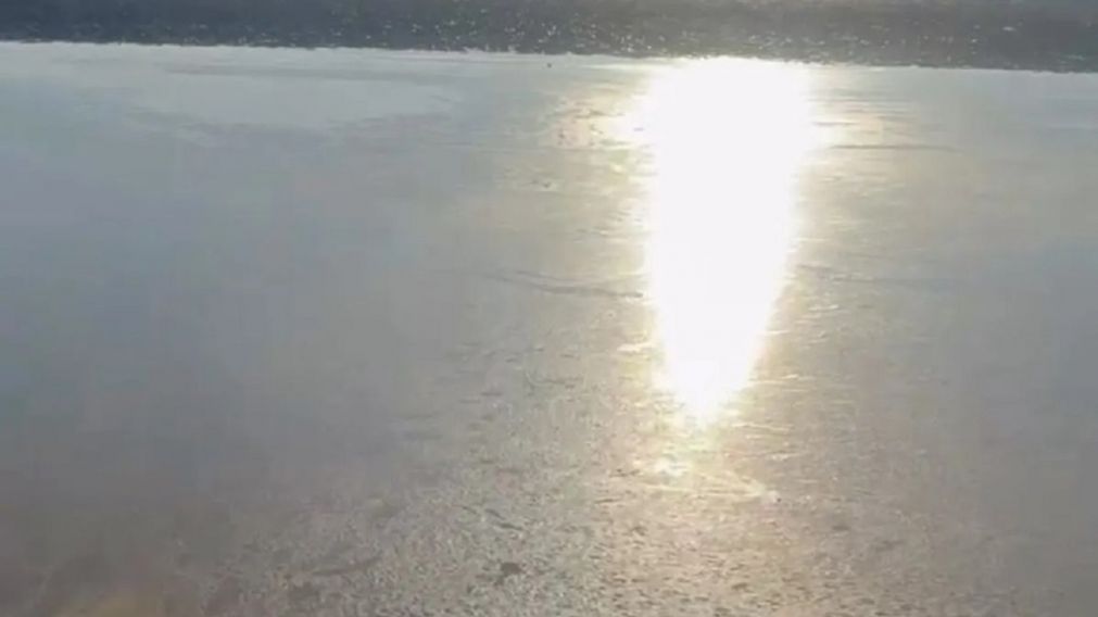 El fr�o polar congel� parte de la orilla del R�o de la Plata en Quilmes