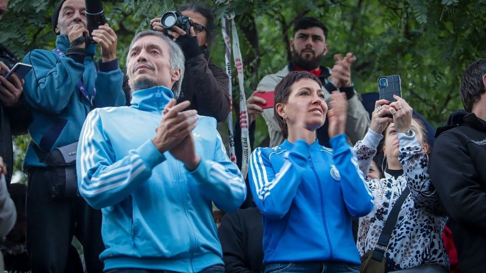 Mayra Mendoza denunció un "pacto de impunidad" entre Milei y Macri