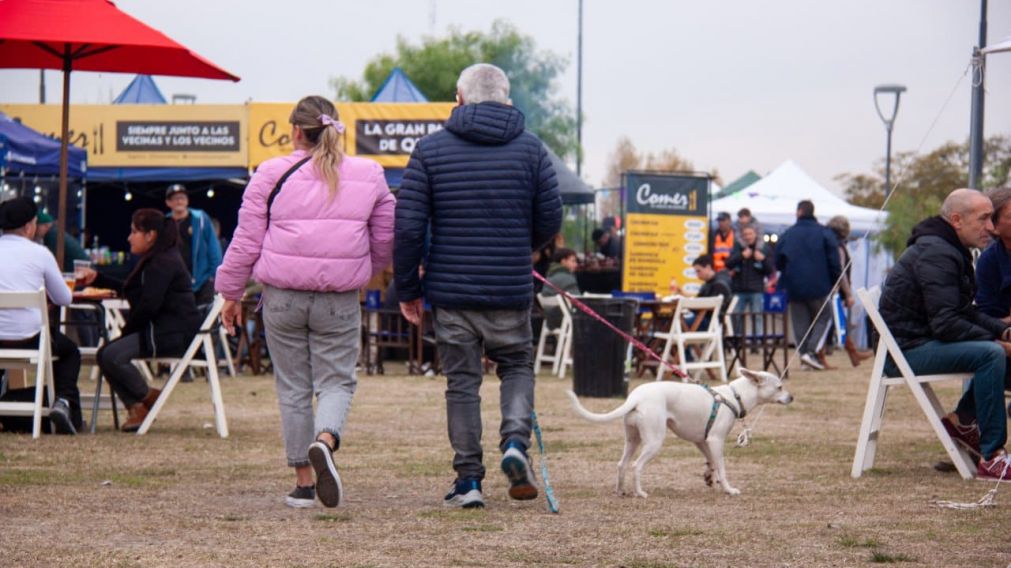 "Saboreando" en el Parque Lineal Don Bosco: con precios promocionales, gastronomía y propuestas artísticas para toda la familia
