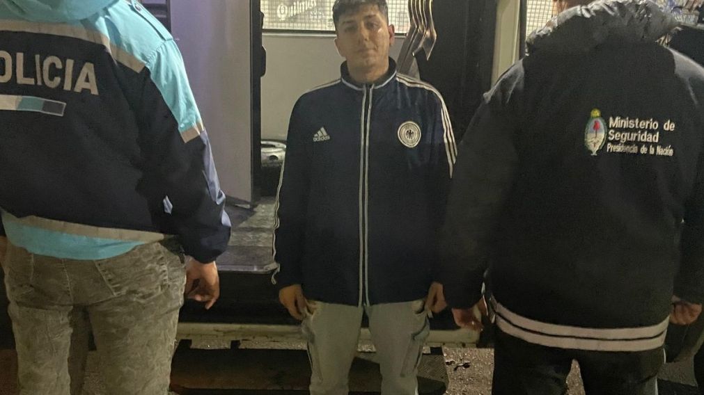 Insólito: hincha de San Martín de Tucumán quiso entrar al Centenario como "infiltrado" y fue detenido
