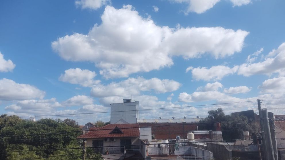 Domingo de Pascuas fresco y sin lluvias en el AMBA: cómo sigue el clima en la semana