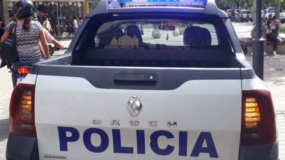 Un prefecto hirió a un ladrón en un intento de robo