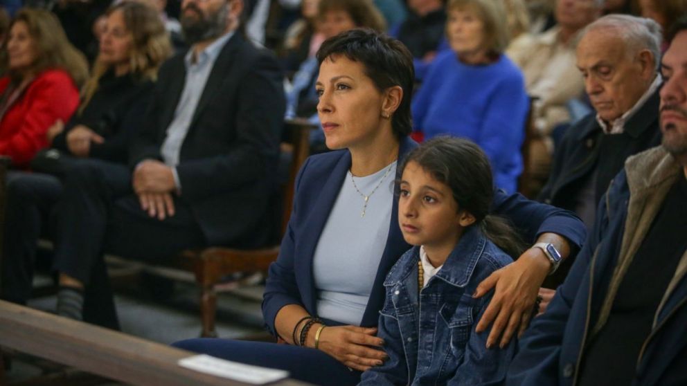 Mayra Mendoza, en la misa en homenaje al Papa Francisco: "Dej� un legado para que nadie pueda deshacerlo"