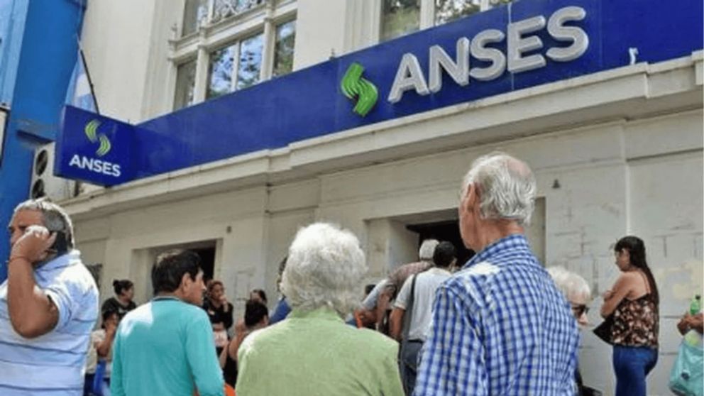 En abril, ANSES aplicar� un incremento del 2,40% en jubilaciones y pensiones (Imagen: archivo).