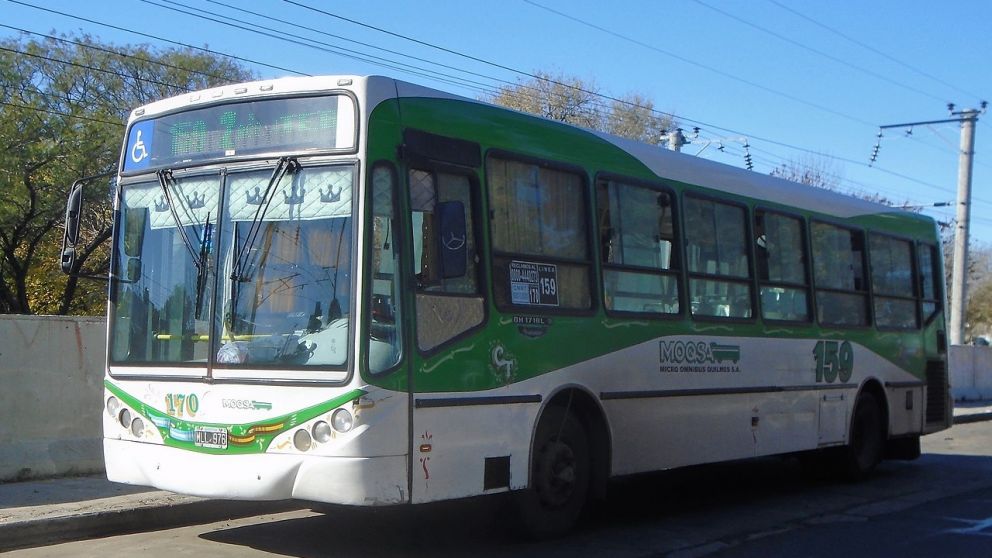 El "Blanquito" reanudó su servicio y la línea 148 sigue de paro