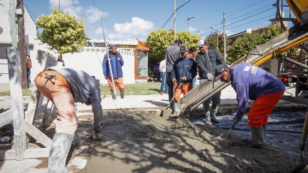 Avanzan los trabajos de bacheo en Bernal Oeste: el detalle de las obras