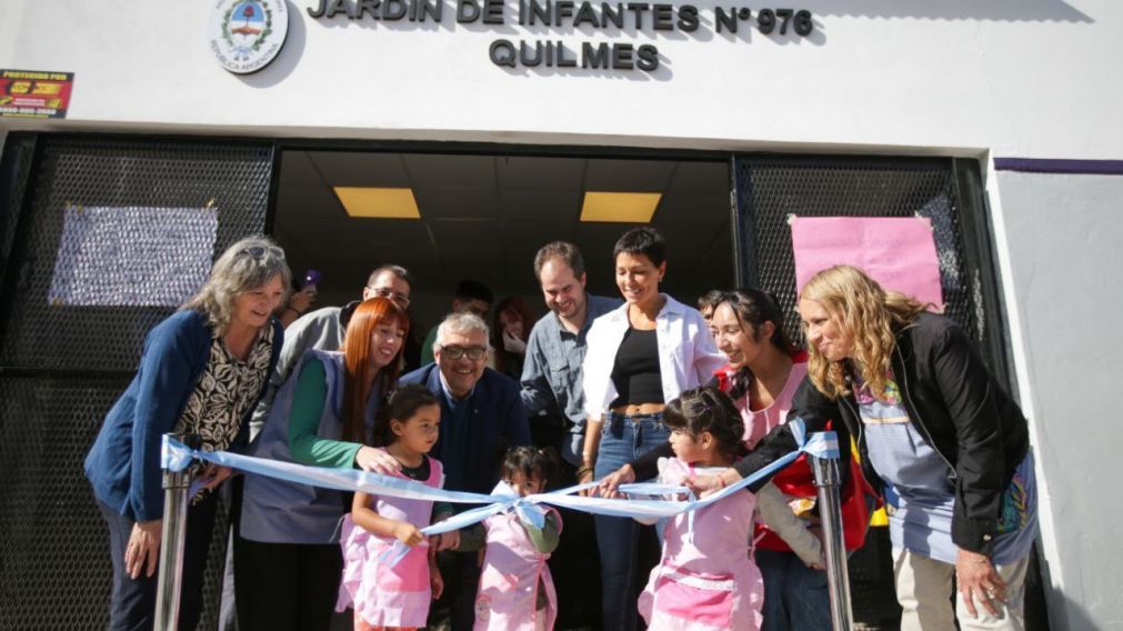 Mayra Mendoza inauguró un nuevo jardín en el barrio IAPI de Bernal