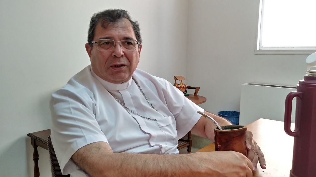 Obispo Tissera: "Hay una idea del sálvense quien pueda"