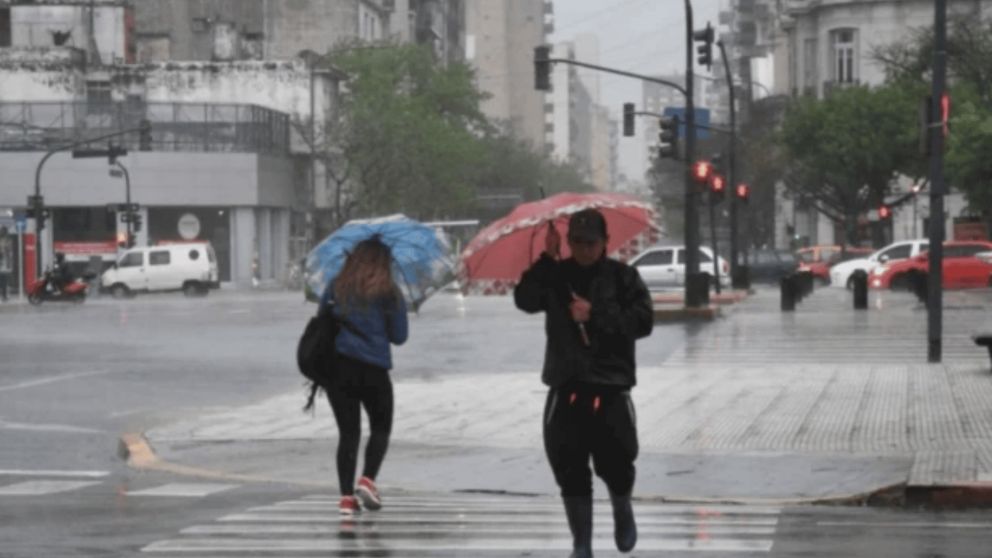 Calor sofocante y ¿lluvias?: el pronóstico de este viernes para el AMBA