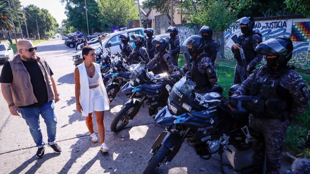 Mayra Mendoza supervisó un operativo de seguridad