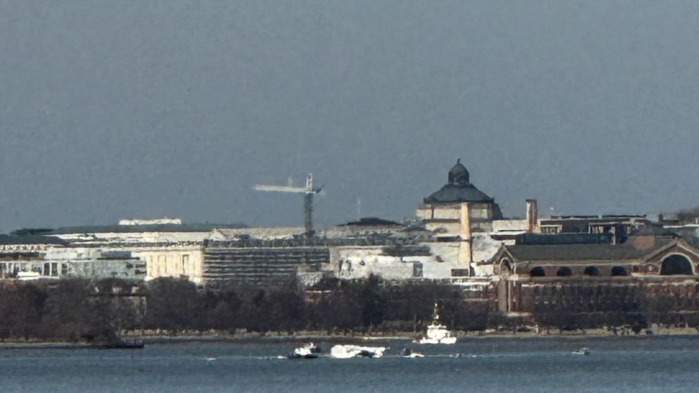 Radio FMQ desde Washington: había un argentino entre los pasajeros del avión que se estrelló contra un helicóptero