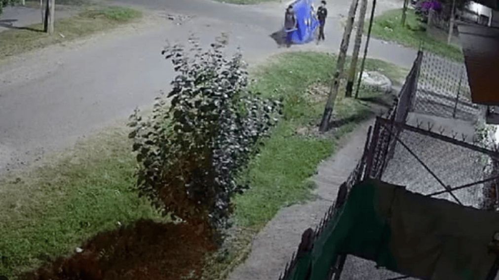 VIDEO|Delincuentes ingresaron a una casa y se llevaron una pelopincho