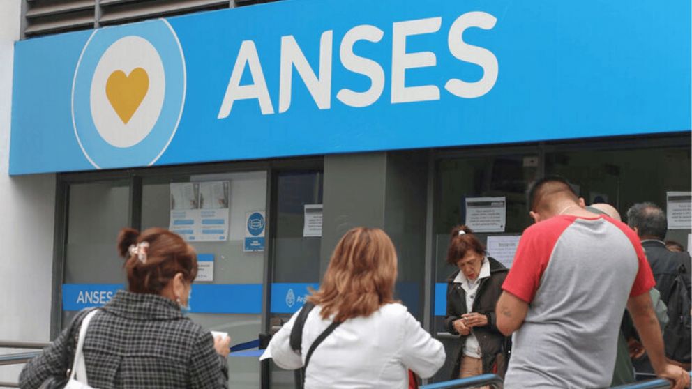 El jueves 9 de enero, un grupo de jubilados y pensionados de ANSES recibirán un monto "extra" en sus haberes, ¿de cuánto será? (Imagen ilustrativa).