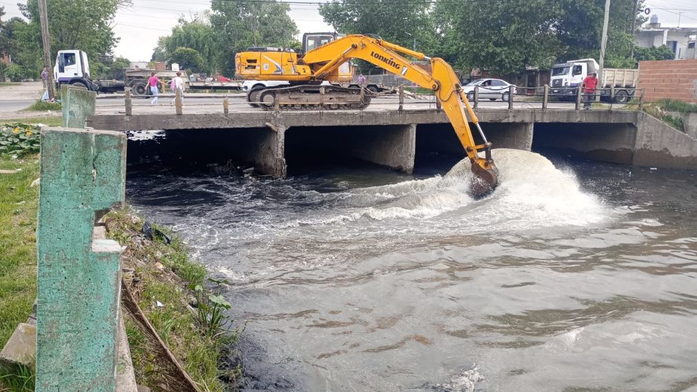 Alerta amarilla: el Municipio reforzó los trabajos de limpieza en diversos puntos de la ciudad