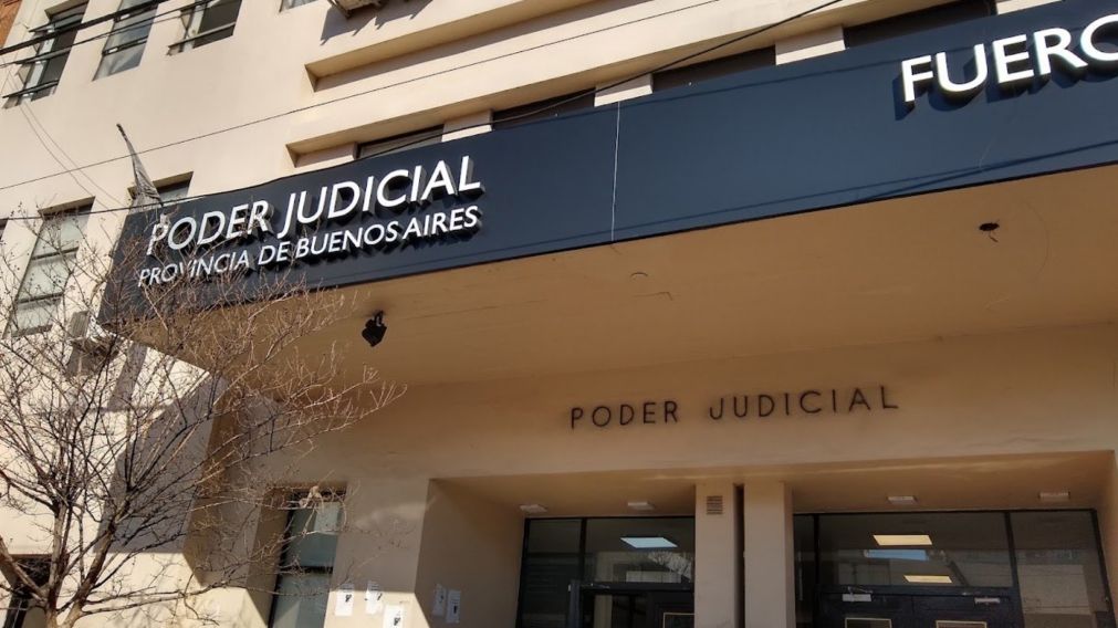 Tribunales de Quilmes: cuatro polic�as fueron absueltos, tras llegar a juicio acusados de golpear a un camionero