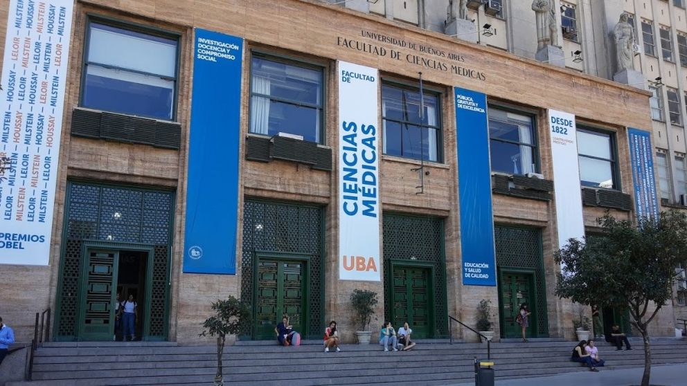 Arancelamiento de hospitales públicos y universidades para extranjeros: todo lo que tenés que saber