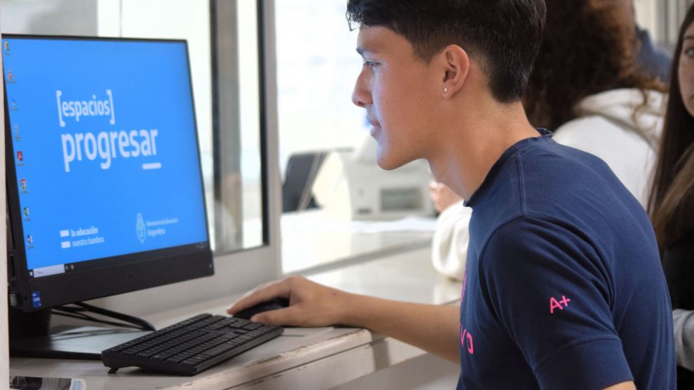 ANSES: cómo acceder a las Becas Progresar