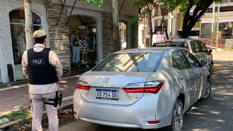 Brutal robo a plena luz del día en Bernal Oeste: tres detenidos tras violenta persecución